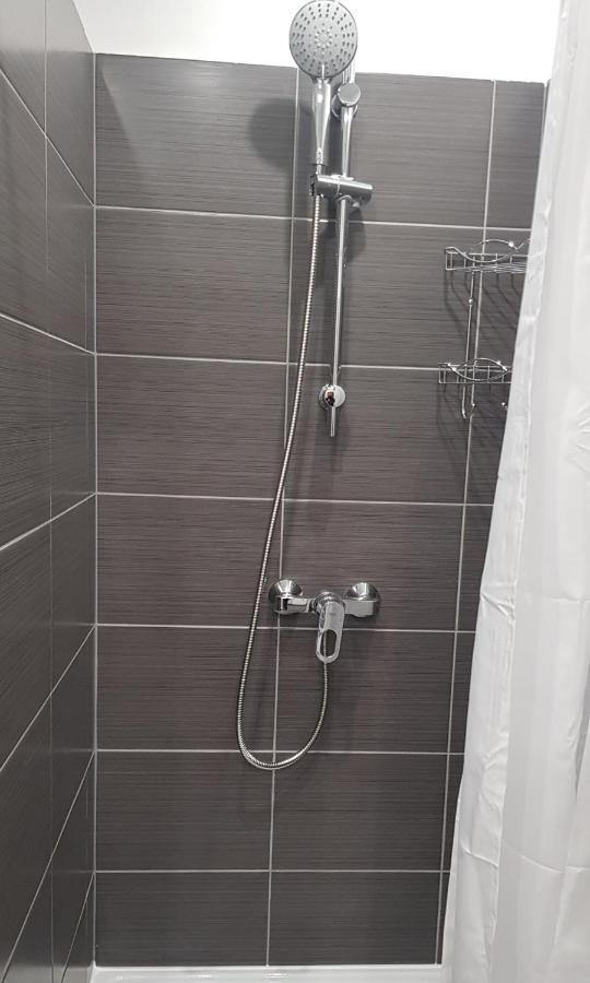 Arena Studio Apartment Gliwice Ngoại thất bức ảnh